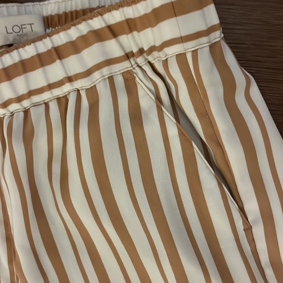 Wide Leg Loft Striped Pants - Picture 6 of 9